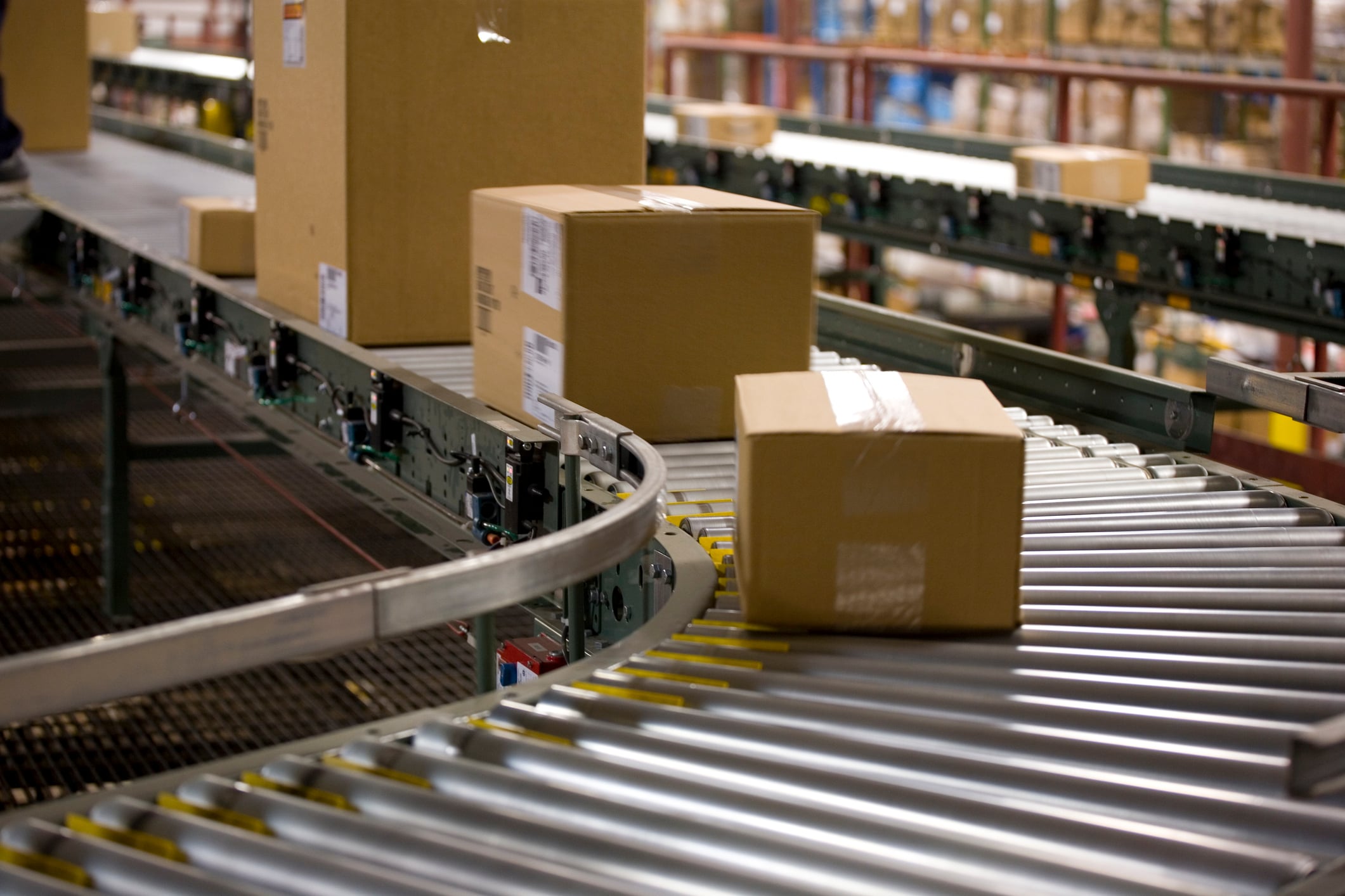 What Is Section 321? A Guide to De Minimis Imports and Customs Clearance